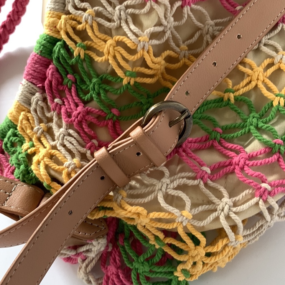 Universal Thread Striped Crochet Style Bag - Picture 8 of 15